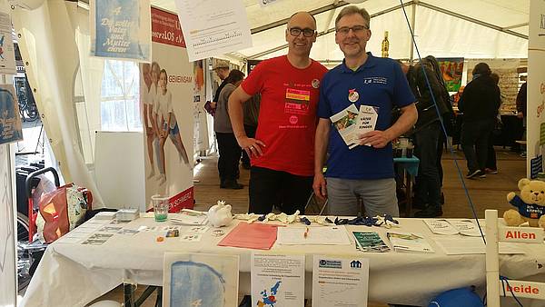 Väter-/Mütterstand auf dem Selbsthilfetag 2018 in Lùbeck Väter-/Mütterstand auf dem Selbsthilfetag 2018 in Lùbeck
